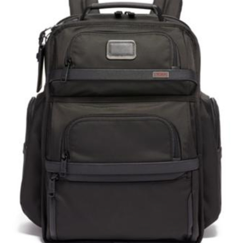TumiT-Pass Business Class Brief Pack